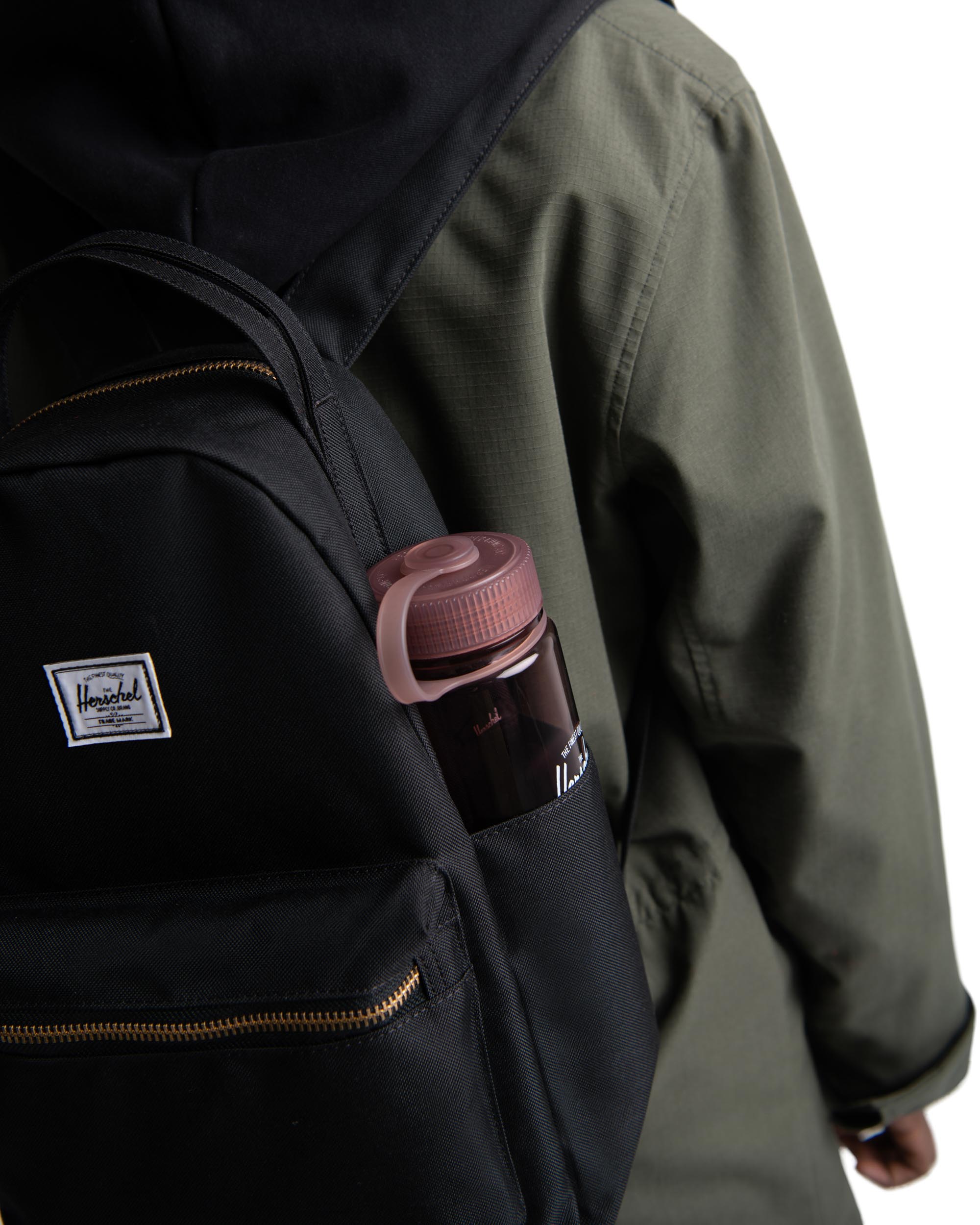 Herschel nova 14l cheap